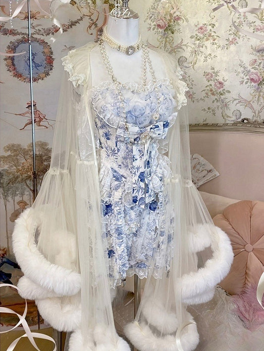 Porzellan + Korsett, blauer Ausschnitt, Rokoko-Outfit, Chinoiserie, weißer Skort, Sweetheart und Top