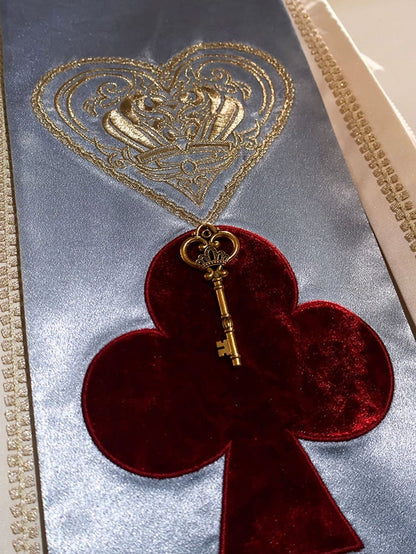 アリスバイブスポーカーバニーカラーテーマワンダーランドの特大カードデザインの耳が付いたブルーライト