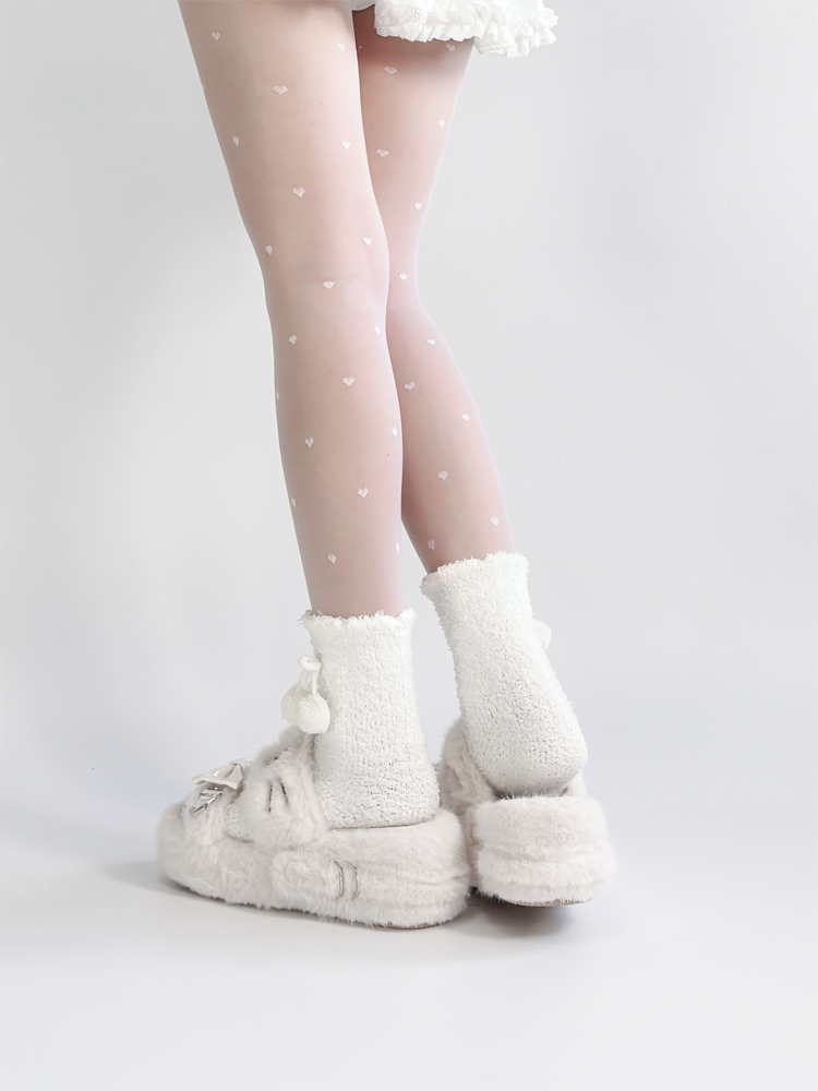 Plush Jirai Slippers: Kei White with Embroidery Platform Kitten