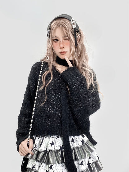 Schwarzer Strickpullover mit V-Ausschnitt und Schal