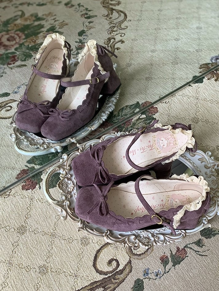 Mid Scalloped Accents Heels with Classic Purple Bow Hem