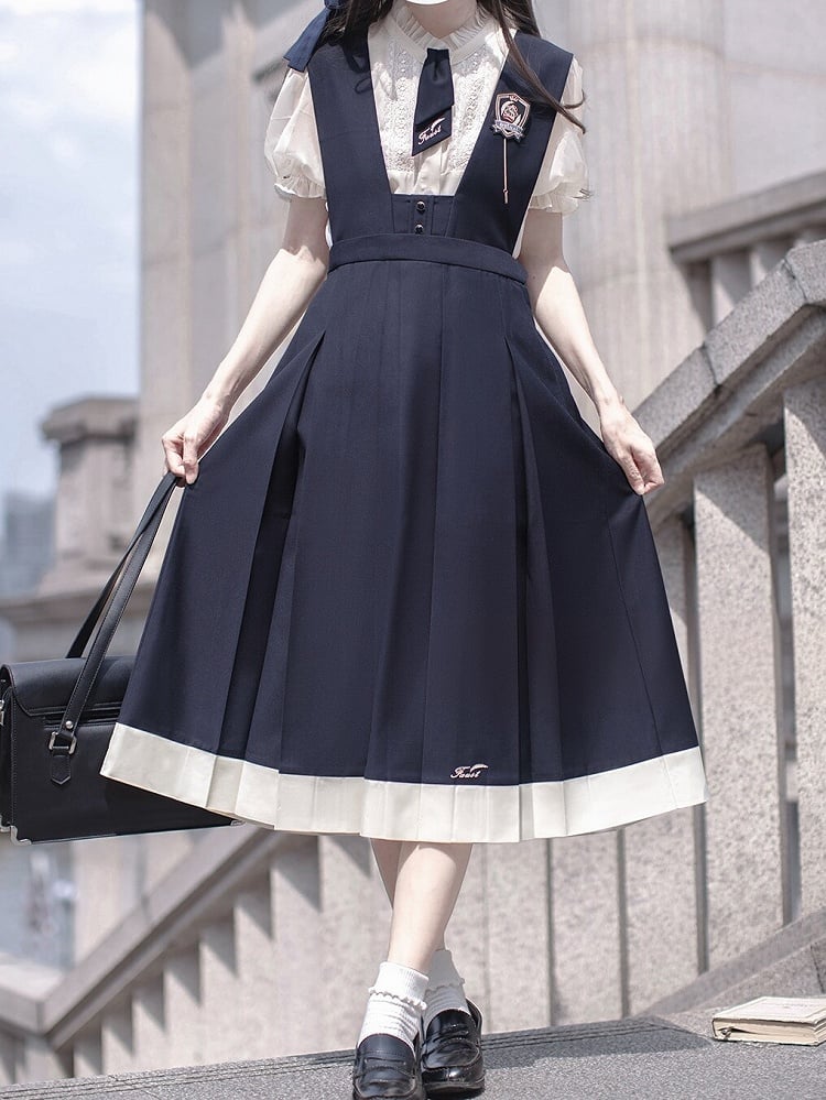 Buchstaben Dunkelblau Stickerei Abzeichen