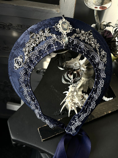 Red/White/Dark Blue/Gray Self Tie Gothic Lolita Crown
