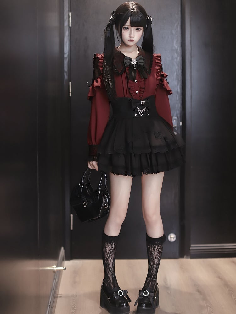 Pointed Flat Black Jirai Kei and Shoulders Gothic Red Collar Cutout with Lace-Inset Blouse