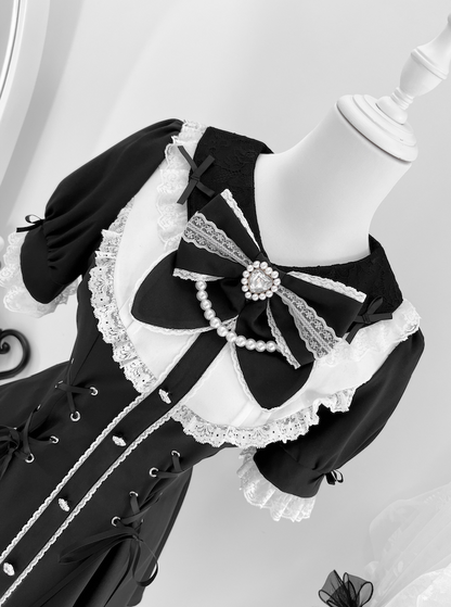 ジライ装飾ケイセット ホワイトレースアップウエストラインストーンミニドレス+ショーツ ブラックディテール