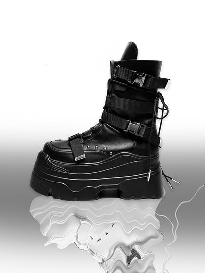 Mattschwarze Punk-Nieten-Bandage-Plateaustiefel mit Schnürdetails