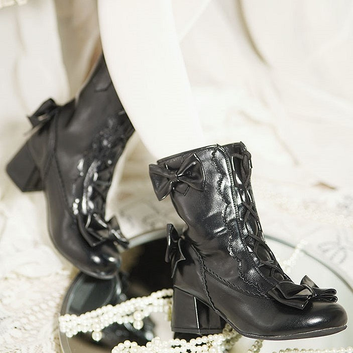 Black Accents Sweet with Edges Scalloped and Boots Bow Lolita