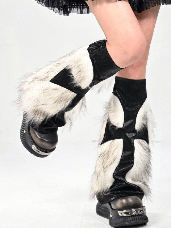 ブラックゴシッククロスシャギーPUレッグウォーマー