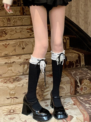 スイートなレーストリムの蝶結びソックス