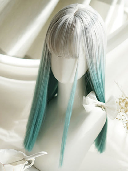 グレーグリーンのオンブレヘアカラー、バスト上の長さ、フルバングのストレートウィッグ