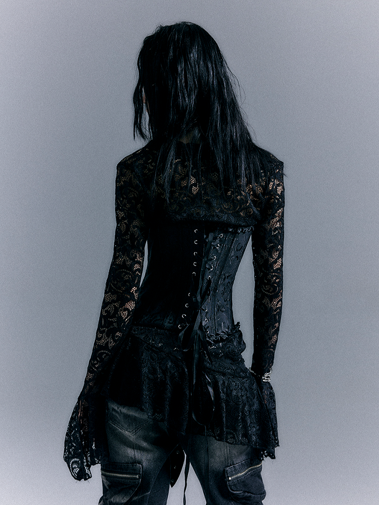 A-Linien-Minikleid mit Glockenärmeln, schwarze, halbtransparente Punk-Spitze