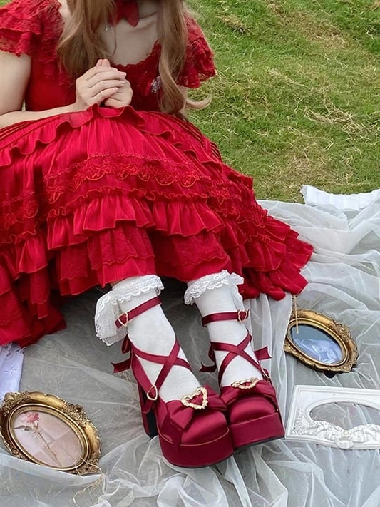 Herzförmige, zarte High Janes mit Schleife, Sweet Mary-Plattform – Lolita-Absatz, herzverzierter Schnallenblock mit Rot