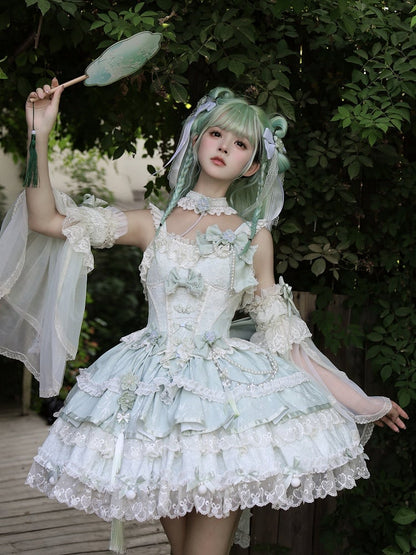 Grünes Lolita-Korsettkleid mit Schleifenakzenten, Ketten und Blumenperlen