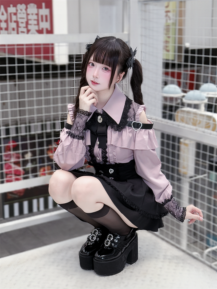 Dusty Blouse: Jirai Kei Sweetheart Buttons Pink