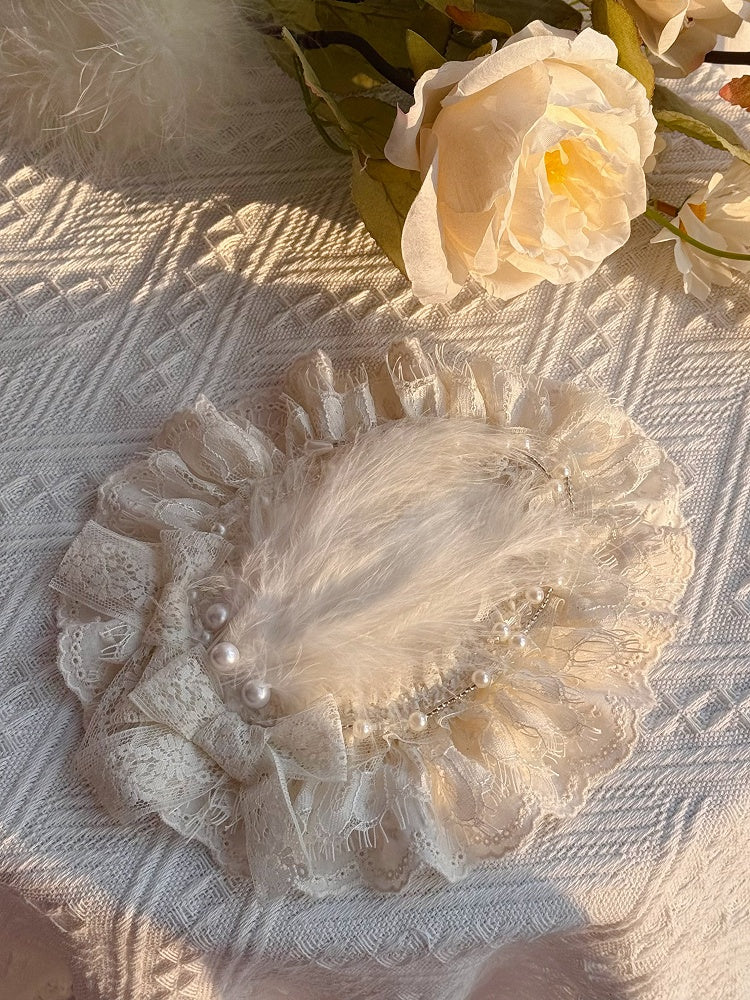 Bead Elegant Hat Beige Feather and Lolita Mini Details
