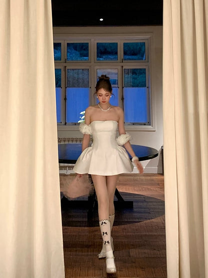 チャームディテールソックスカーフビーズホワイト/ブラック/グレーの蝶結び