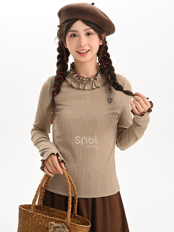 Hellbraunes Langarm-Top mit Rüschenausschnitt