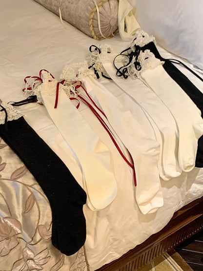 スイートなレーストリムの蝶結びソックス