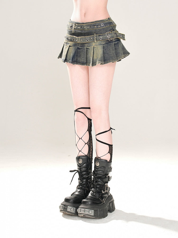 ブルーのロープリーツスカート、グラマラスウエスト、スタッズバックルストラップミニ