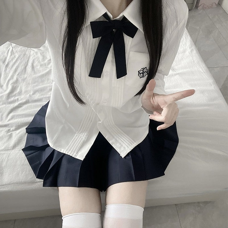 Pleating Style Embroidery Floral Details Sleeves White/Blue Short Preppy Version Shirt