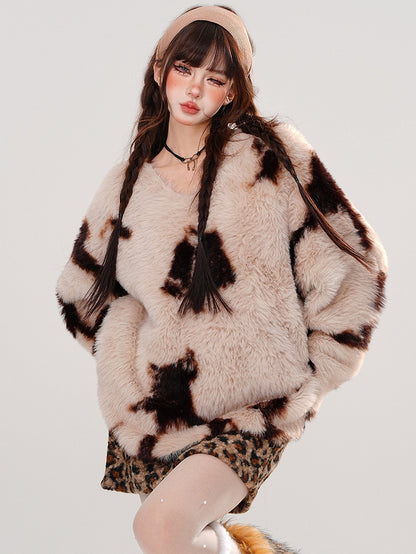 Lockerer Mohairpullover mit V-Ausschnitt und Batikmuster in Hellkaffee