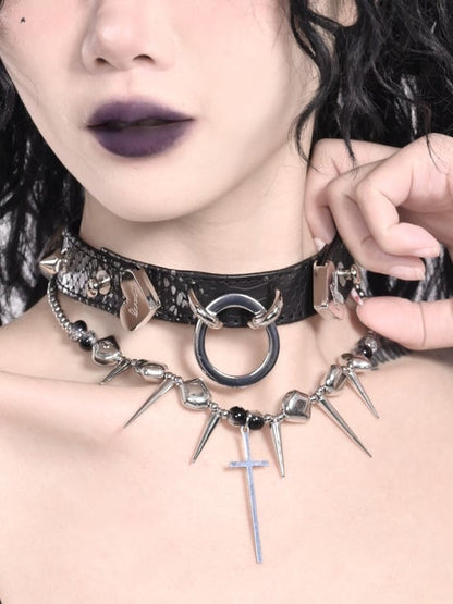 Black Dark Punk Snakeskin Cross Stud Pendant Heart Choker