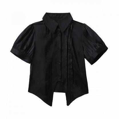 折り返しショートシャツ、ポイントブラックプリーツカラー、ボディススリーブ