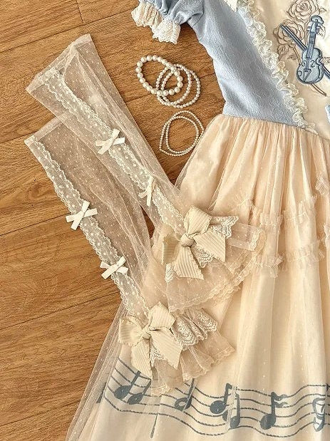 Beige Pattern Accents with Polka-dot Lolita Lace Detachable Bow Sleeves