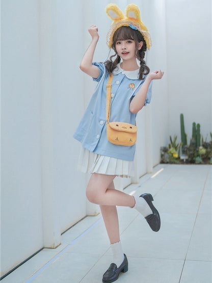 Hellblaues Top mit Puffärmeln und Peter-Pan-Kragen von Little Chicken