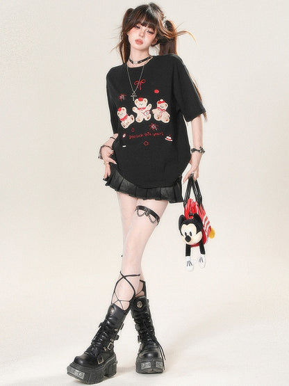 ホワイト/ブラックのかわいいデイリーアップリケベア刺繍Tシャツレター花火