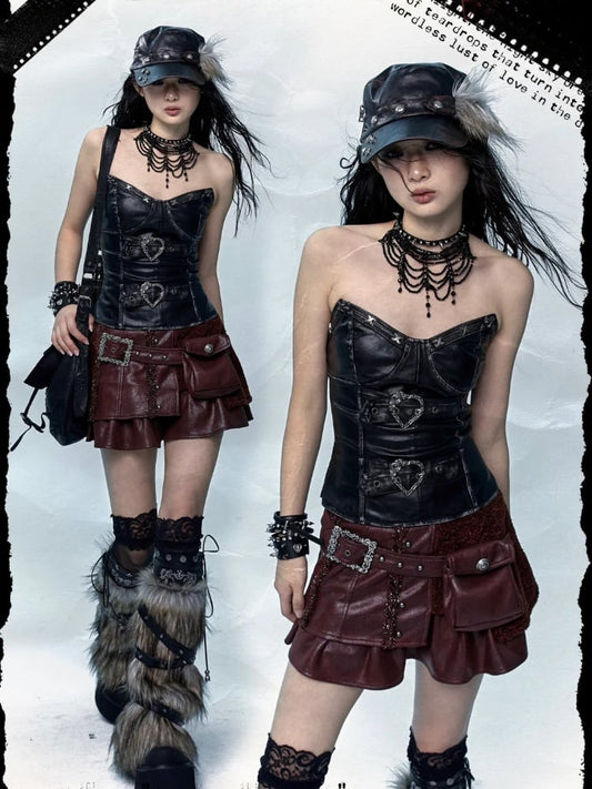 Schwarzes Bustier-Top mit herzförmiger Schnalle