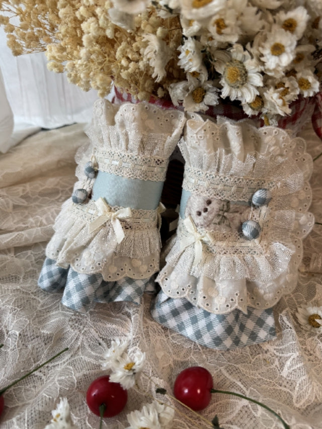 / カフス 赤 緑 白 手首