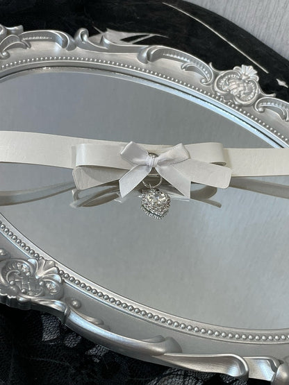 Herz Anhänger Choker Schwarz/Weiß Design Strass Bowknot