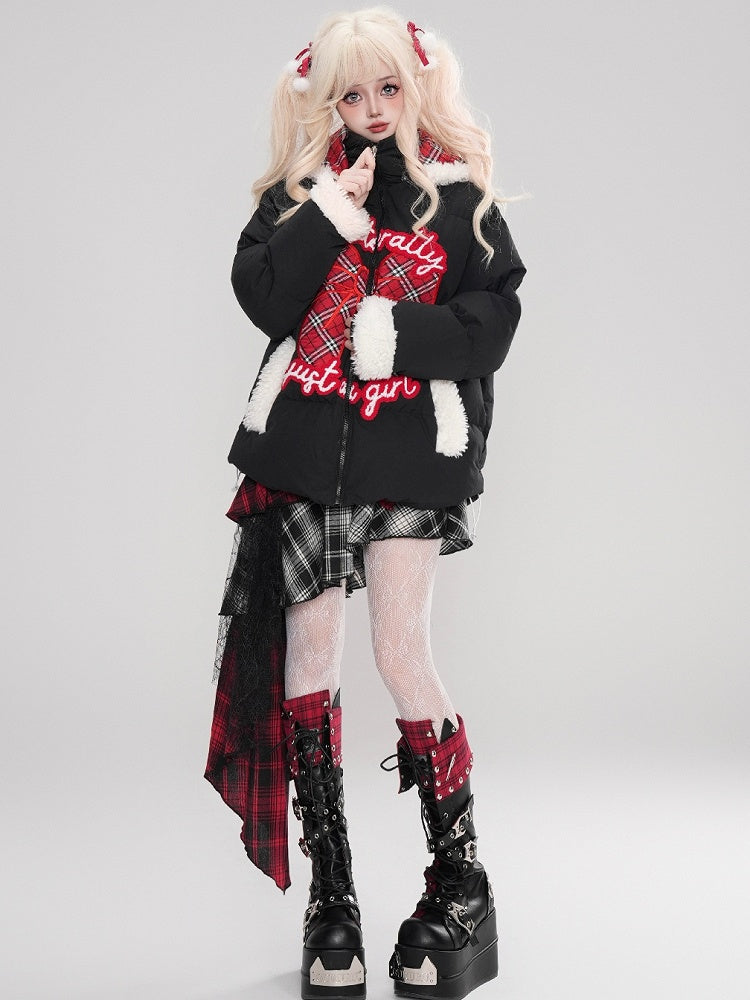 Schwarz/Weiß bezahlte Pufferjacke mit Schleifenapplikation und Kapuze, Plüschmanschetten