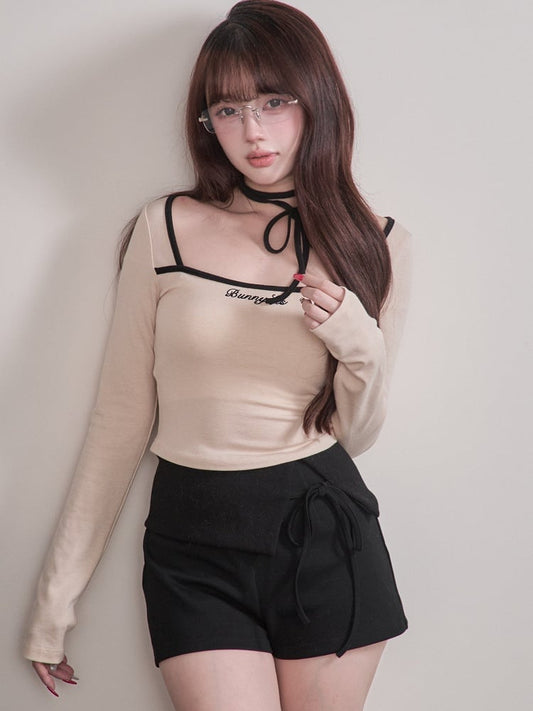 Top Neck Kei with Square Beige Tie Long-Sleeve Jirai