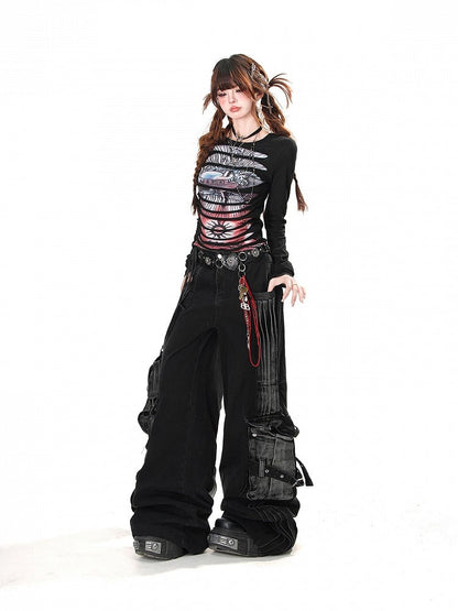 Lockere Jeans mit weitem Bein und Cargotaschen in verblasster Waschung in Schwarz