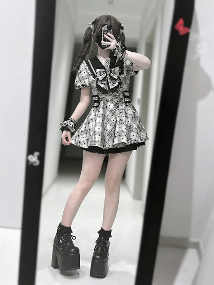 Black Lace Trim Shorts - Ekomi