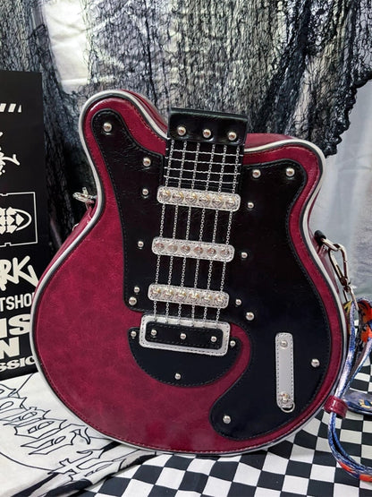 イエロー/レッド/ブラック＆ホワイトのギター型クロスボディバッグ