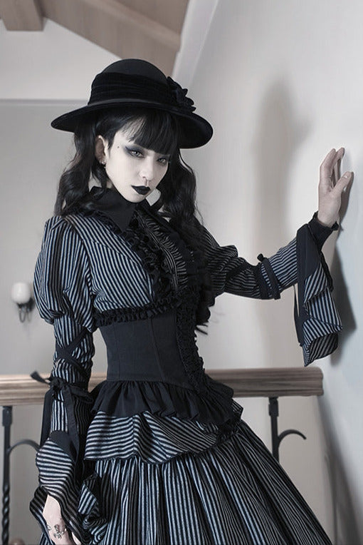 Hemd mit Zwickelärmeln + Reservierungen Rock gestreiftes Korsett Dunkel