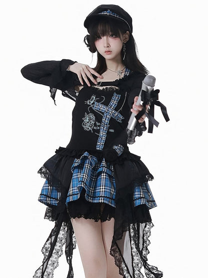 ブルーハートのブラックチェック柄とティアードスカートのバックル、レーストリムのアイドル