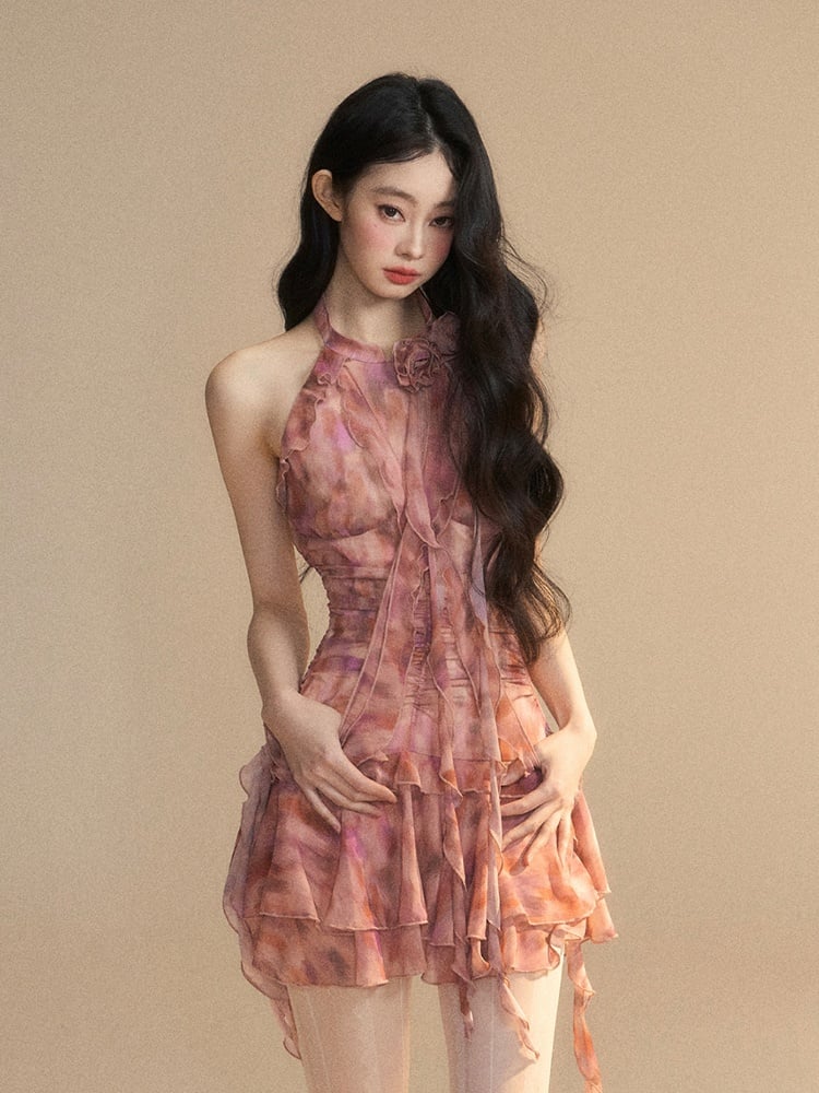 Brick Red Halter Neck Ruffled Hem Tiered Skirt Dress Glamorous