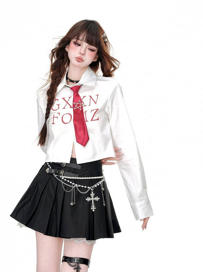 ブルー/ホワイトのストライプ柄クロップドシャツ（フリーネクタイ付き）