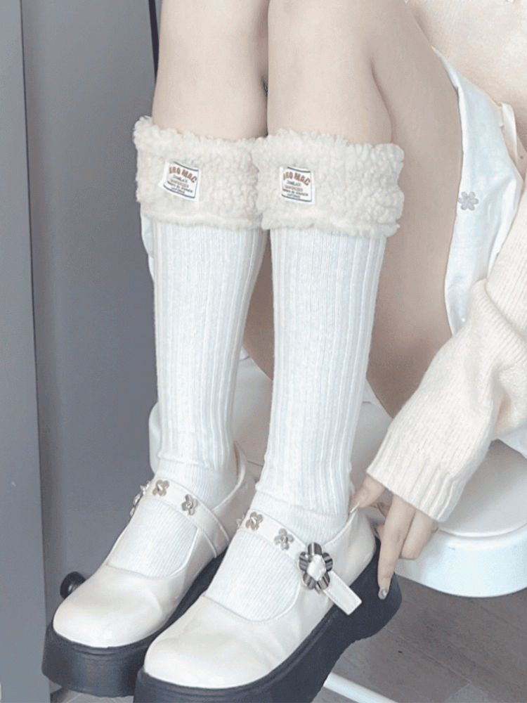 ホワイト/ブラック スイートプラッシュカーフソックス