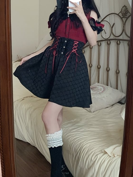 Red Open-Shoulder Set: Kei Blouse Black 3-Piece Bow Skirt Tie and Jirai Contrast High-Waist with