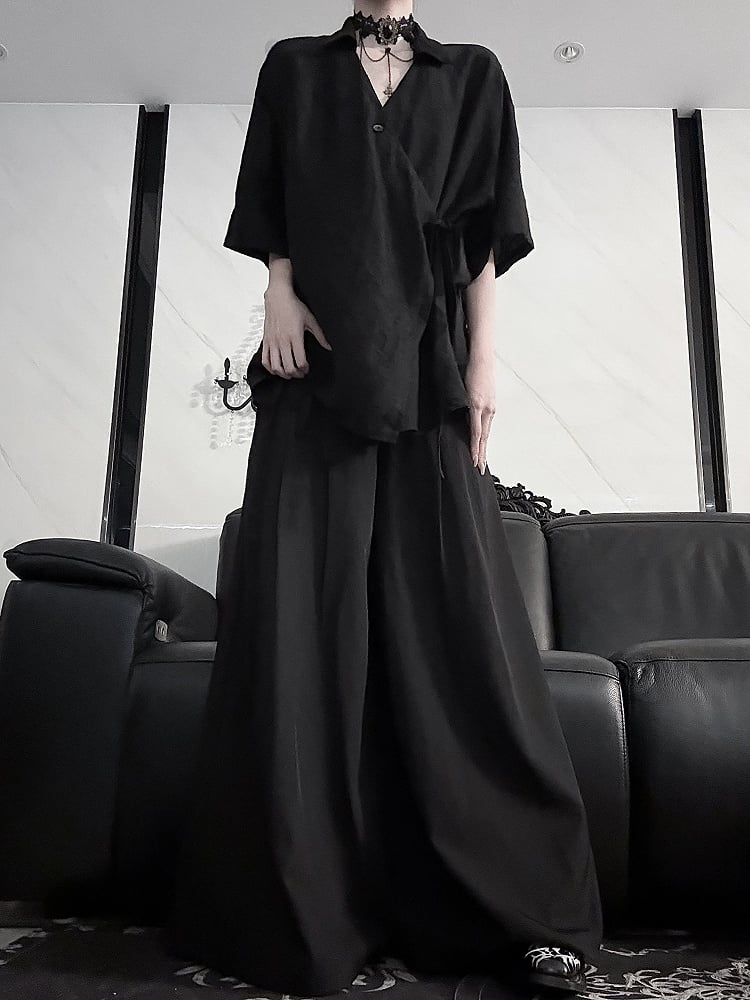Cheongsam noir à manches courtes et style chemise