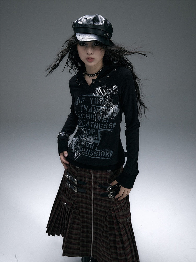 Schwarzes Fake-Zweiteiler-Top mit V-Ausschnitt und Buchstaben-Print