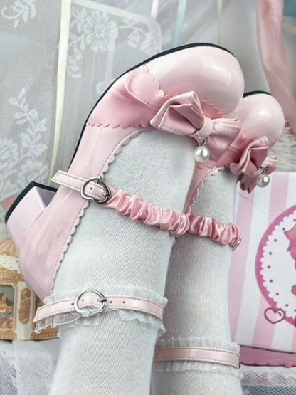 Rosa Lolita Mary Janes mit Schleife, Herzschnalle und Spitzendetails
