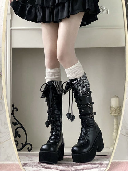 Heel Fold-over Cuff Block Black Platform Boots