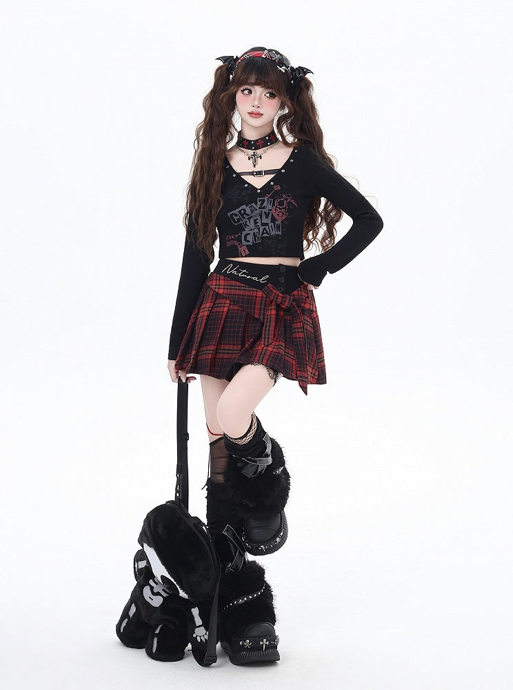 Black/White V-neck Buckle Strap Letter Print Cropped Top