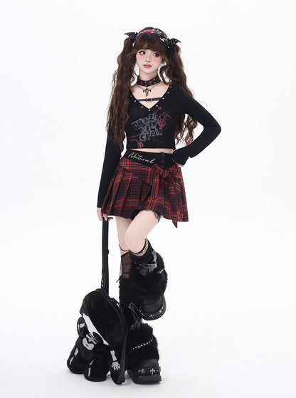 Black/White V-neck Buckle Strap Letter Print Cropped Top